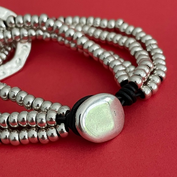 THE ORBIT • Boho bracelet • Silver plated beads and real leather - Picture 4 of 12